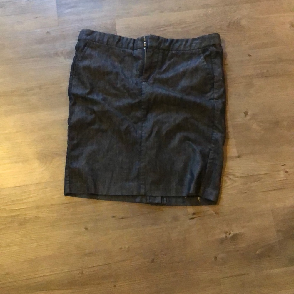 NWOT GAP denim pencil skirt. Size 6